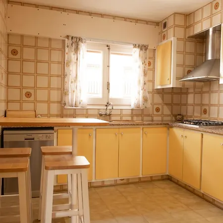 L'olivera, Casa Figueres, Costa Brava , Barbacoa Holiday home *