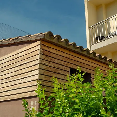 L'olivera, Casa Figueres, Costa Brava , Barbacoa * Figueres (Girona)